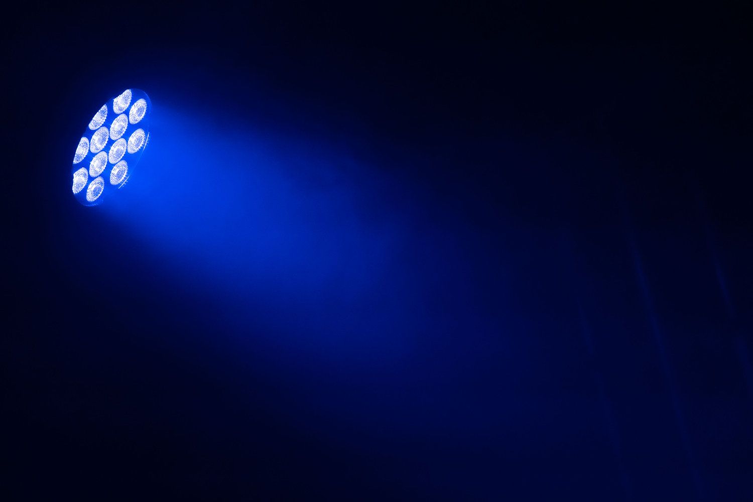 Event Lighting PAR12X12W parcan blue effect