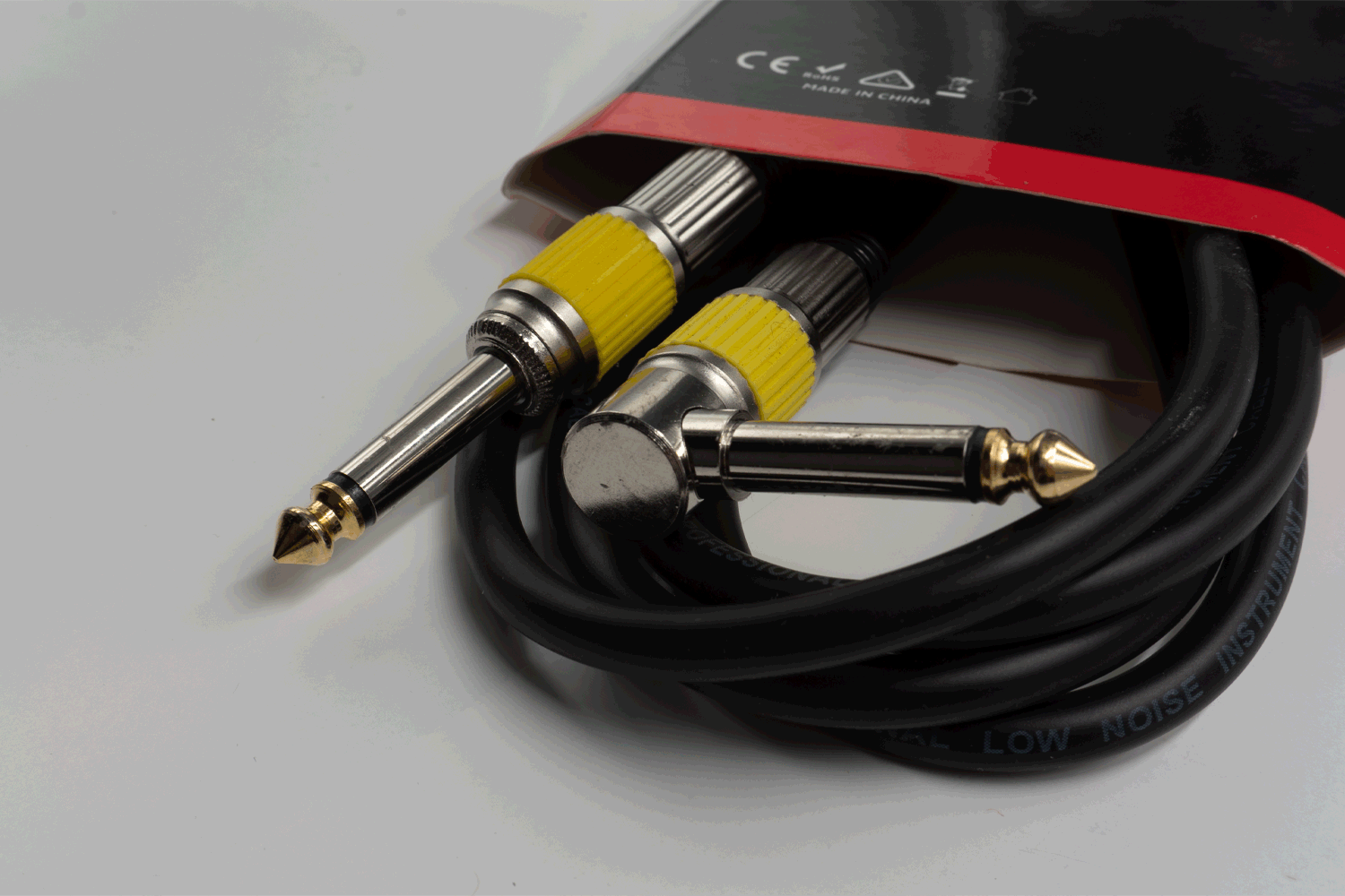 Event Audio JJR3 - 3m Jack TS Male to Jack TS Right Angle Male Signal Lead - Yellow Ring connectors 