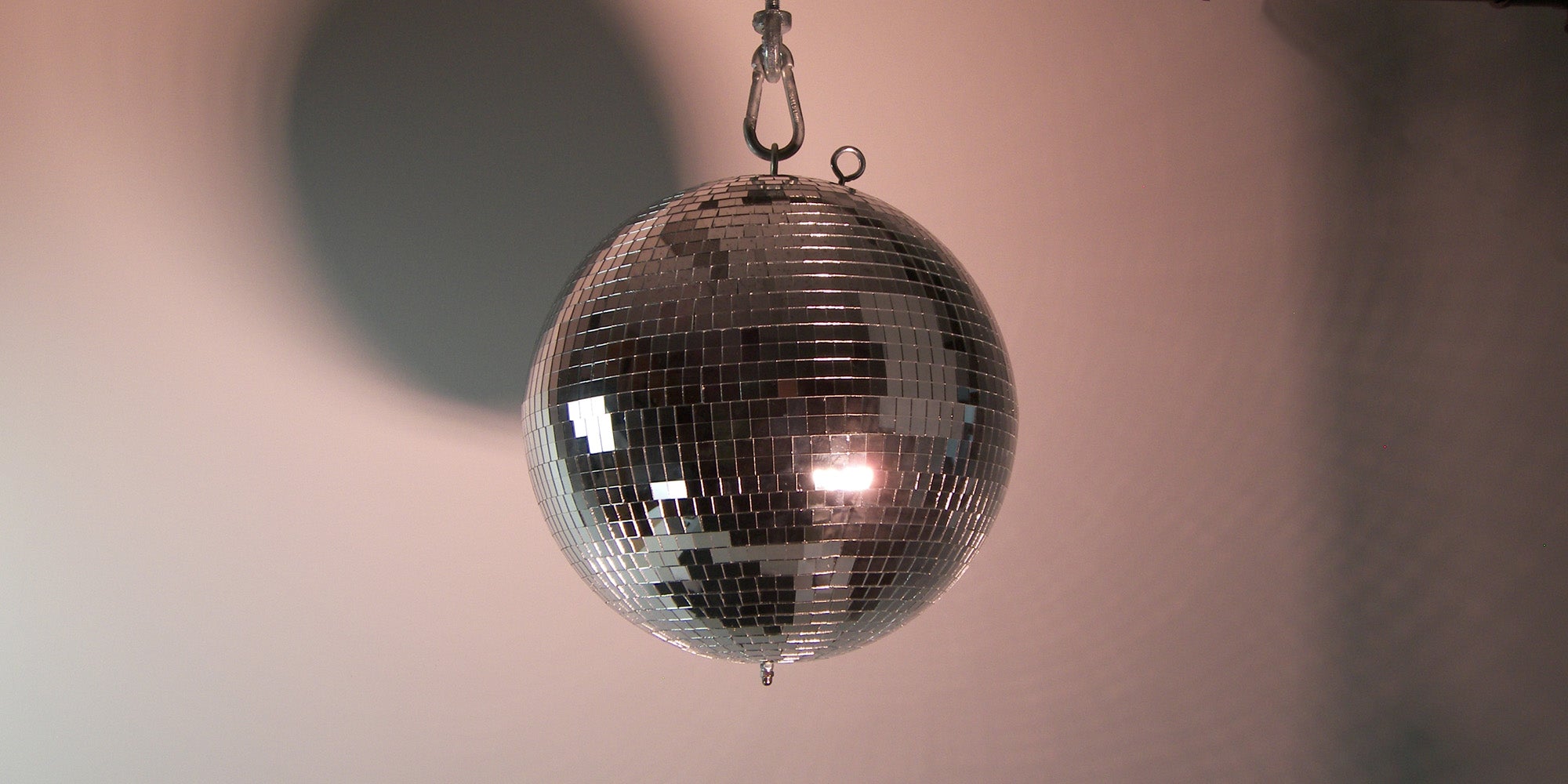 MIRRORBALLS & ACCESSORIES