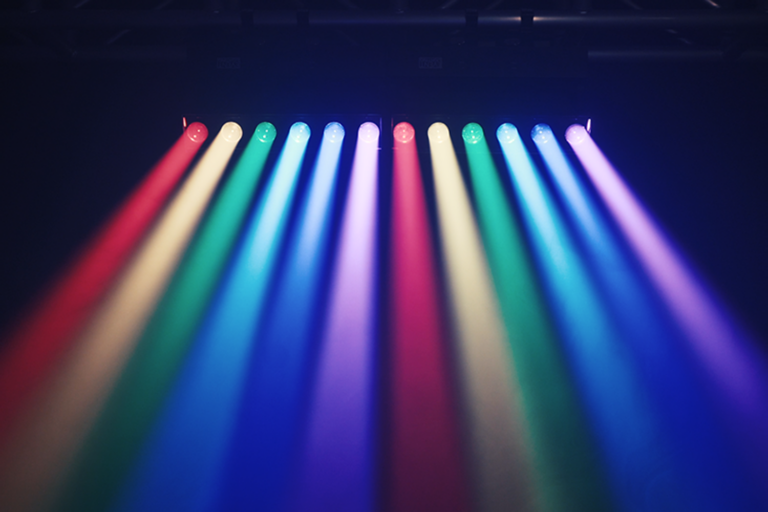 Event Lighting SURF640 rainbow effect 1500 x 1000 px