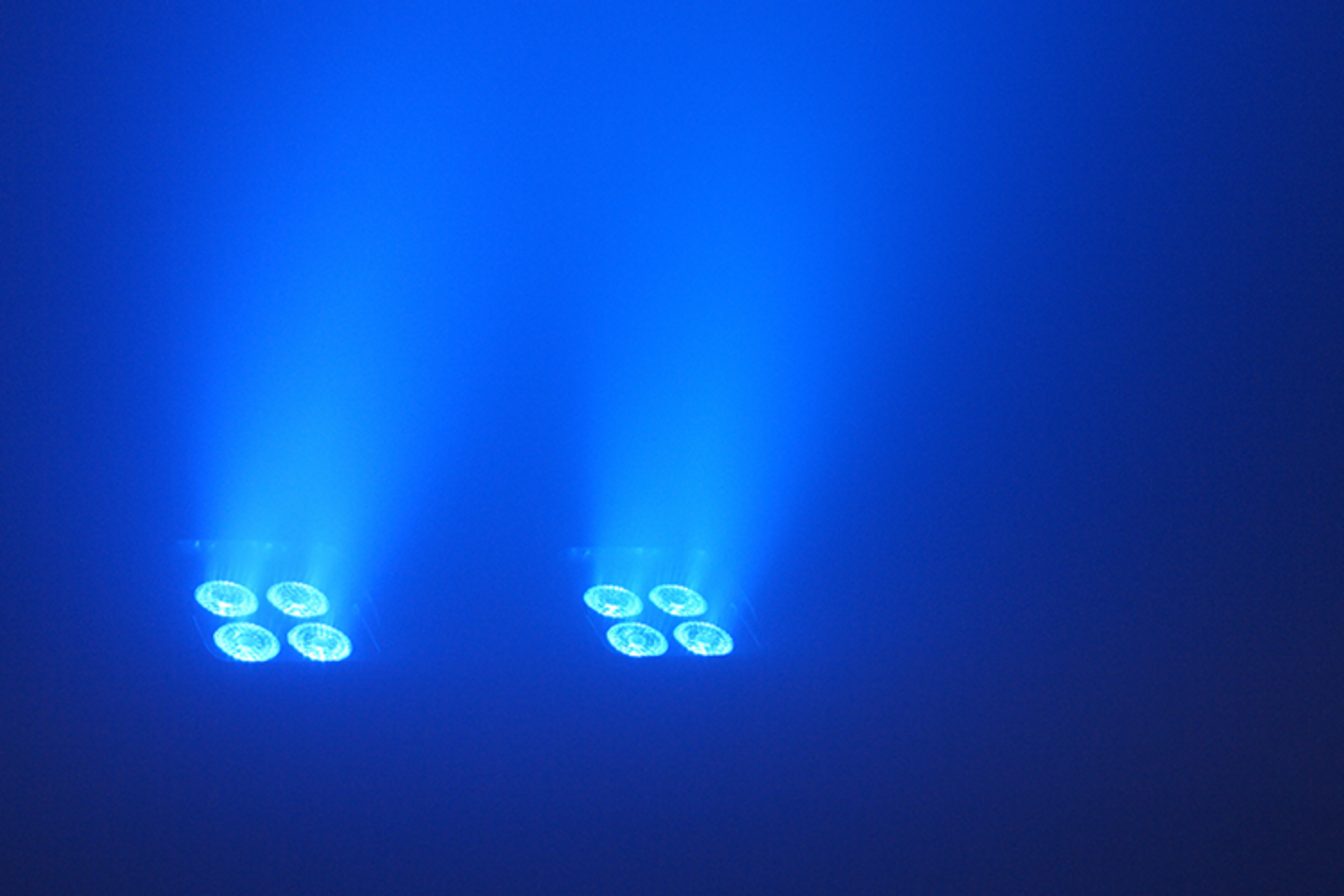 Event Lighting PAR4X12B battery Parcan effect _FX_BLUE