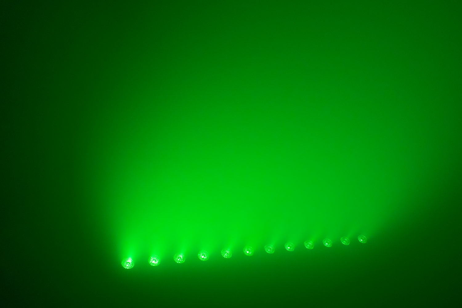 Event Lighting Effect Green_PIXBAR12X12W 1500 x 1000 px